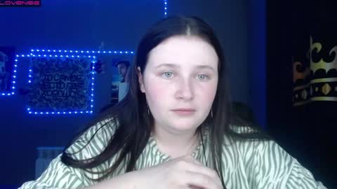 Snapshot of light_lunaa chatting on May 2026 03:06:01 PM light_lunaa online show from May 2026 03:06:01 PM