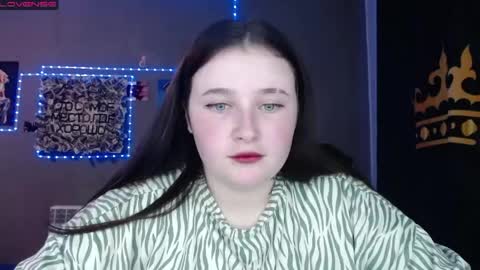 Snapshot of light_lunaa chatting on May 2026 03:27:01 PM light_lunaa online show from May 2026 03:27:01 PM