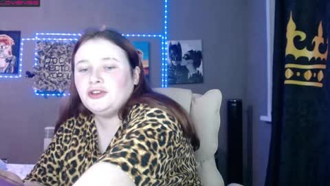 Snapshot of light_lunaa chatting on June 2026 04:52:02 PM light_lunaa online show from June 2026 04:52:02 PM