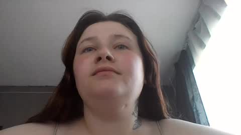Snapshot of light_lunaa chatting on June 2026 01:24:02 PM light_lunaa online show from June 2026 01:24:02 PM