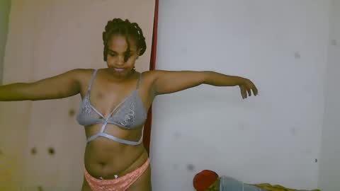 Snapshot of lightskin_maria chatting on May 2026 07:12:02 PM Maria online show from May 2026 07:12:02 PM