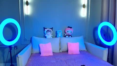 Lihn Pham online show from December 2025 03:24:02 AM