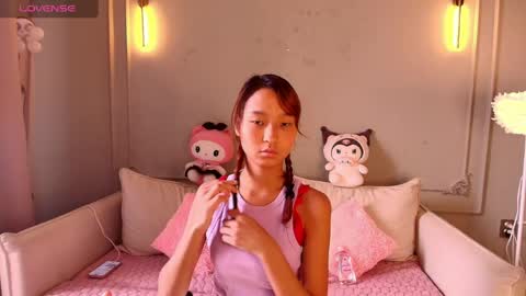 Lihn Pham online show from March 2026 03:22:02 AM