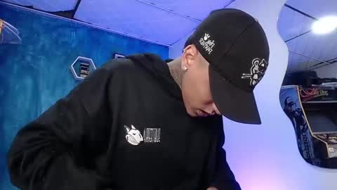 Daniel online show from January 2025 12:58:01 PM