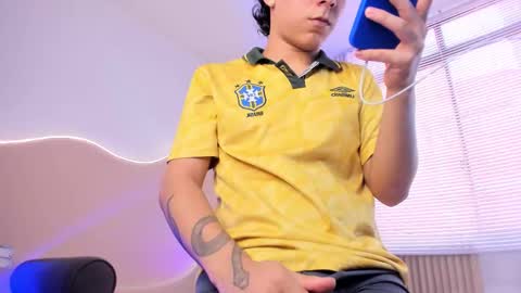 Liiam online show from March 2026 08:15:02 PM