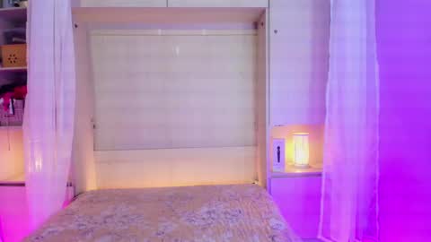         online show from January 2025 11:35:01 AM