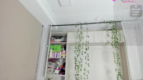 Snapshot of liiavega chatting on April 2026 11:41:02 AM online show from April 2026 11:41:02 AM