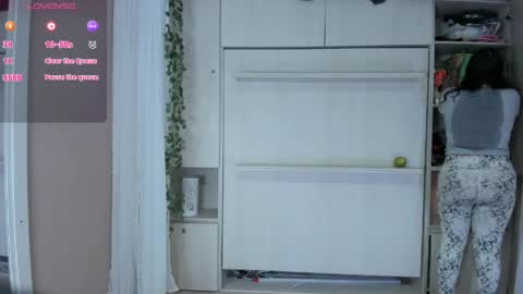 Snapshot of liiavega chatting on May 2026 11:39:02 AM online show from May 2026 11:39:02 AM