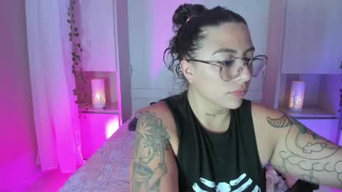 Snapshot of liiavega chatting on May 2026 11:41:02 AM online show from May 2026 11:41:02 AM