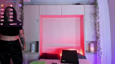 Snapshot of liiavega chatting on May 2026 12:13:02 PM online show from May 2026 12:13:02 PM