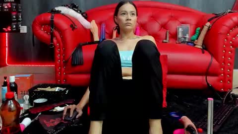 Snapshot of liittledollyx chatting on February 2026 11:28:01 AM Nini - online show from February 2026 11:28:01 AM