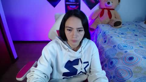 Liika  online show from November 2025 03:37:02 AM