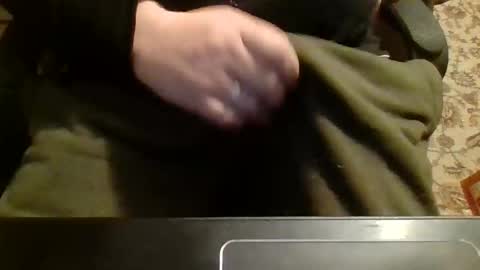 Snapshot of likestobewatchedm chatting on November 2025 12:43:02 AM N online show from November 2025 12:43:02 AM