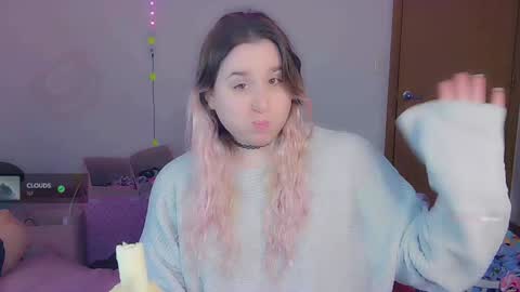 Snapshot of lil_alison_heart chatting on December 2024 02:38:01 PM Lil Alison Heart online show from December 2024 02:38:01 PM