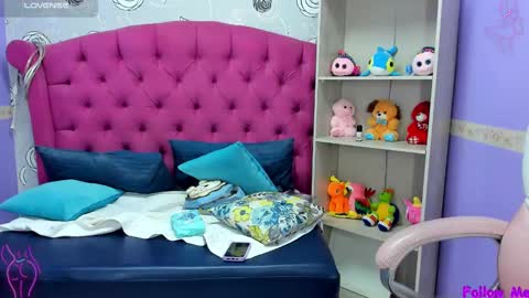 Snapshot of lil_cey chatting on February 2025 07:10:01 PM Lili Cey online show from February 2025 07:10:01 PM