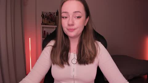 Snapshot of lil_happiness chatting on January 2025 09:19:01 PM for free registration 3 online show from January 2025 09:19:01 PM