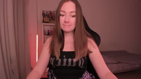 Snapshot of lil_happiness chatting on February 2025 06:06:01 PM for free registration 3 online show from February 2025 06:06:01 PM