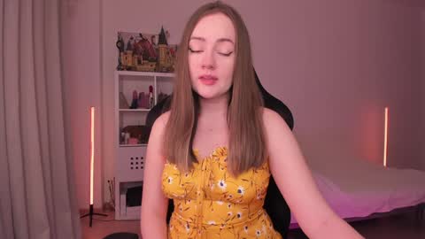 Snapshot of lil_happiness chatting on February 2025 06:33:01 PM for free registration 3 online show from February 2025 06:33:01 PM