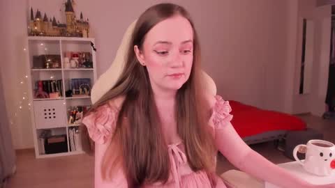 Snapshot of lil_happiness chatting on September 2025 05:18:02 PM for free registration 3 online show from September 2025 05:18:02 PM