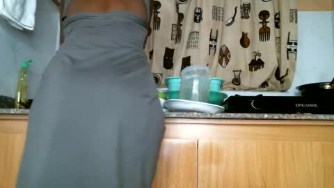 Snapshot of lil_paula chatting on June 2026 06:11:01 AM serenity online show from June 2026 06:11:01 AM