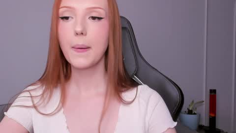 Snapshot of lil_pumpkinpie chatting on February 2025 11:33:02 AM Val online show from February 2025 11:33:02 AM