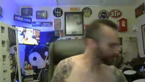 Snapshot of lil_tea_break_6996 chatting on February 2025 01:47:02 AM t online show from February 2025 01:47:02 AM