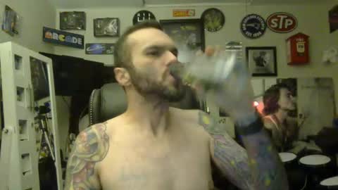 Snapshot of lil_tea_break_6996 chatting on February 2025 09:28:01 AM t online show from February 2025 09:28:01 AM