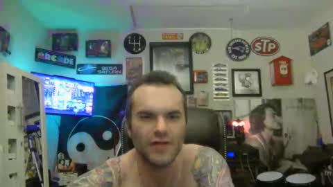 Snapshot of lil_tea_break_6996 chatting on March 2025 05:44:02 AM t online show from March 2025 05:44:02 AM