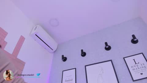 L I L A   online show from November 2025 09:54:02 AM