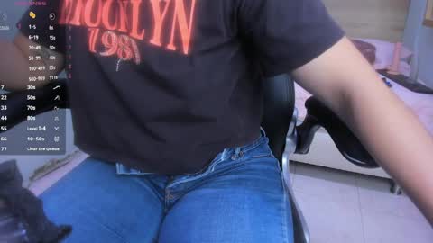 Snapshot of lila_foox chatting on May 2026 07:08:02 PM LILA online show from May 2026 07:08:02 PM