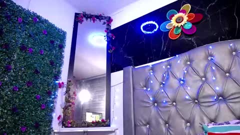   online show from February 2025 11:06:02 AM