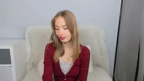 LiliaDesire online show from November 2025 05:58:02 PM