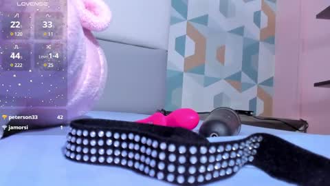 Dove online show from February 2025 10:20:01 PM