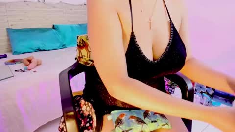 Lilah Sweet online show from September 2025 12:15:02 PM