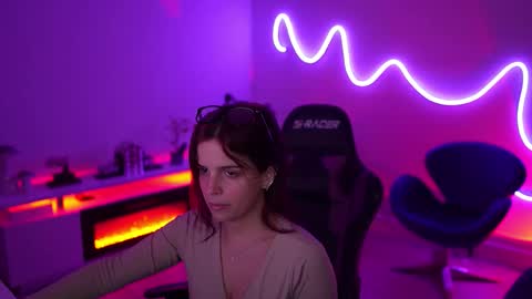 Rebecca online show from February 2026 06:21:02 AM