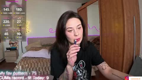 Camomile Lil online show from April 2026 10:13:02 AM