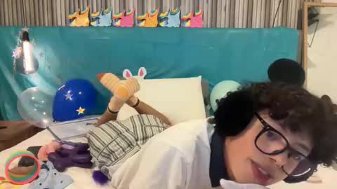 lilcookiebaby online show from May 2026 12:52:02 AM