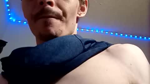 lildman420 online show from November 2025 10:32:02 PM