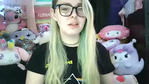 Snapshot of lilemmy1999 chatting on February 2025 05:31:01 PM emily ryanson online show from February 2025 05:31:01 PM