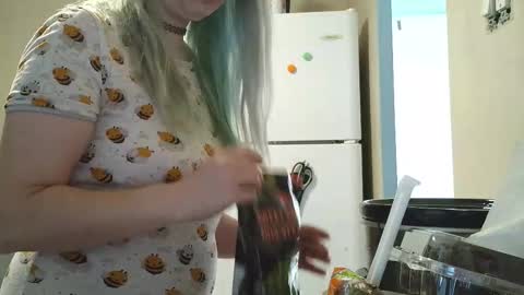 emily ryanson online show from November 2025 07:46:02 PM