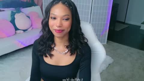 Snapshot of lileviemarie chatting on June 2026 12:44:01 AM evie online show from June 2026 12:44:01 AM
