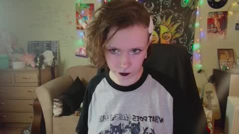 Lil online show from September 2025 10:27:01 AM