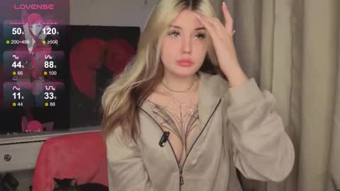 Nika and Lori online show from September 2025 07:57:02 PM