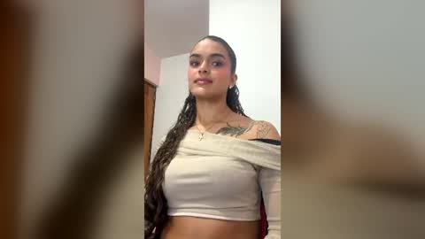 Snapshot of lili_evanss chatting on July 2026 10:05:02 PM lili_evanss online show from July 2026 10:05:02 PM