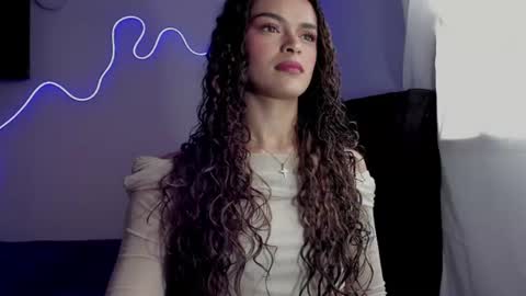 Snapshot of lili_evanss chatting on July 2026 04:32:02 PM lili_evanss online show from July 2026 04:32:02 PM