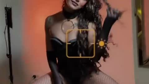 Snapshot of lili_evanss chatting on July 2026 07:13:02 PM lili_evanss online show from July 2026 07:13:02 PM