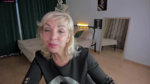 Lilia online show from November 2025 09:36:01 AM