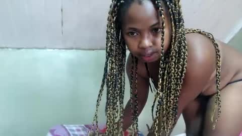 Snapshot of liliahsexie chatting on January 2025 07:49:02 AM liliah online show from January 2025 07:49:02 AM