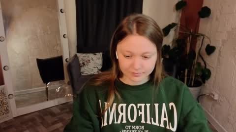 Lilian online show from April 2026 05:45:02 AM