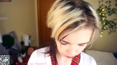 Lilian online show from November 2025 06:45:02 AM